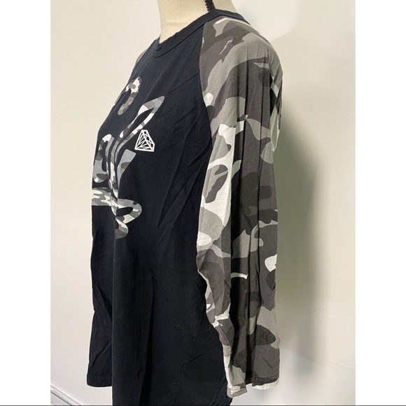 Cali Graphic 3/4 Sleeves Tee Black and Camo Size XL - Picture 3 of 4
